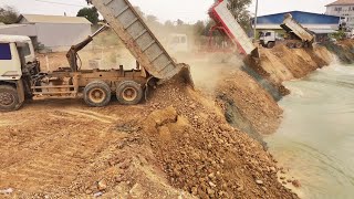 AWESTRUCK! Road Reside Technology By Old Bulldozer KOMATSU D60P and 15Ton Hino, Fuso, Hyundai