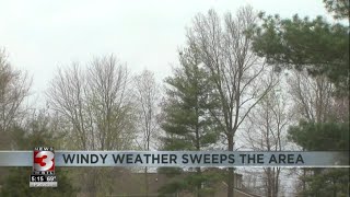 Windy Conditions Continue Rain Moving Into Region - Wsil Weather Forecast - March 25 At 5 Pm