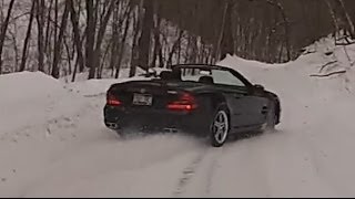 SL Mercedes Snow Drifting