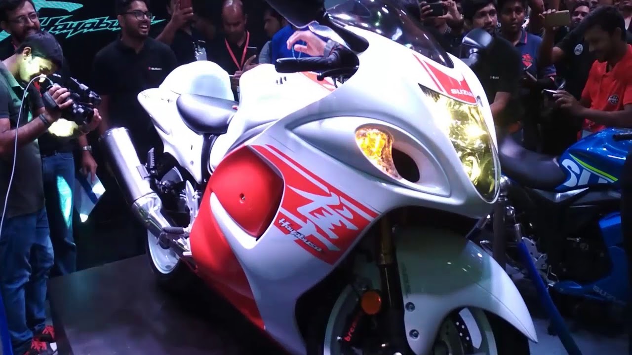 Suzuki Hayabusa In Dhaka Bike show 2018 | With Engine Revving