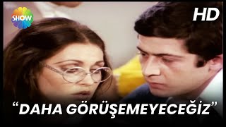 Yasemin, Aydının Gitmesini Istemiyor Sınıfta Şenlik Türk Filmi