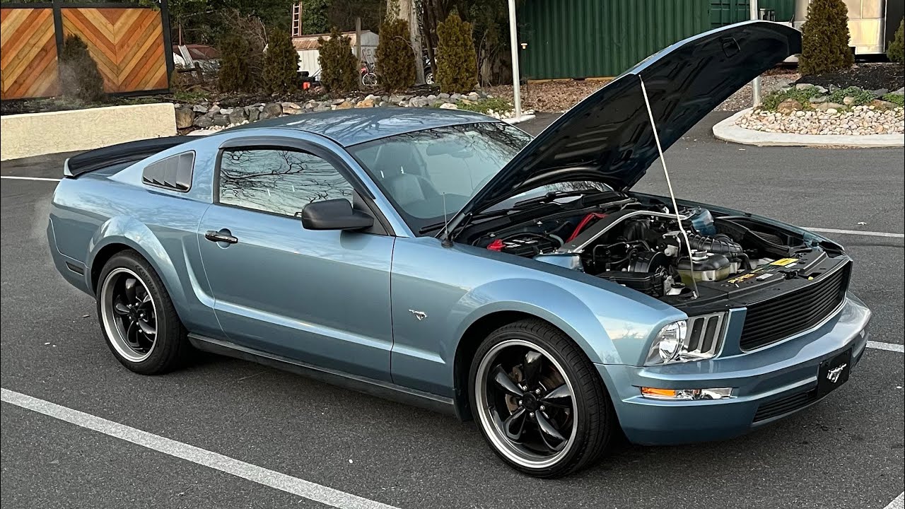 2005 4.0L V6 Mustang Walkaround - YouTube