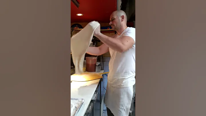 Chris Stackpole pizza under a minute