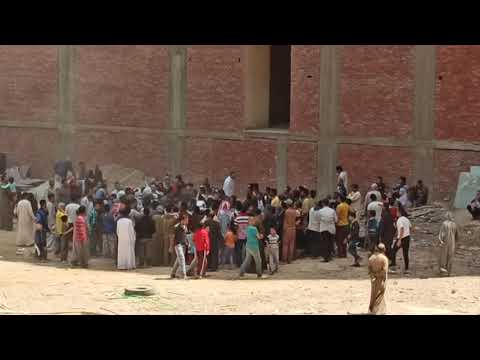 تجمهر فى زهراء مدينه نصر عشان السلاب بيوزع فلوس