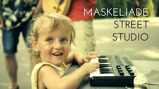 Maskeliade Street Studio - anyone is a musician