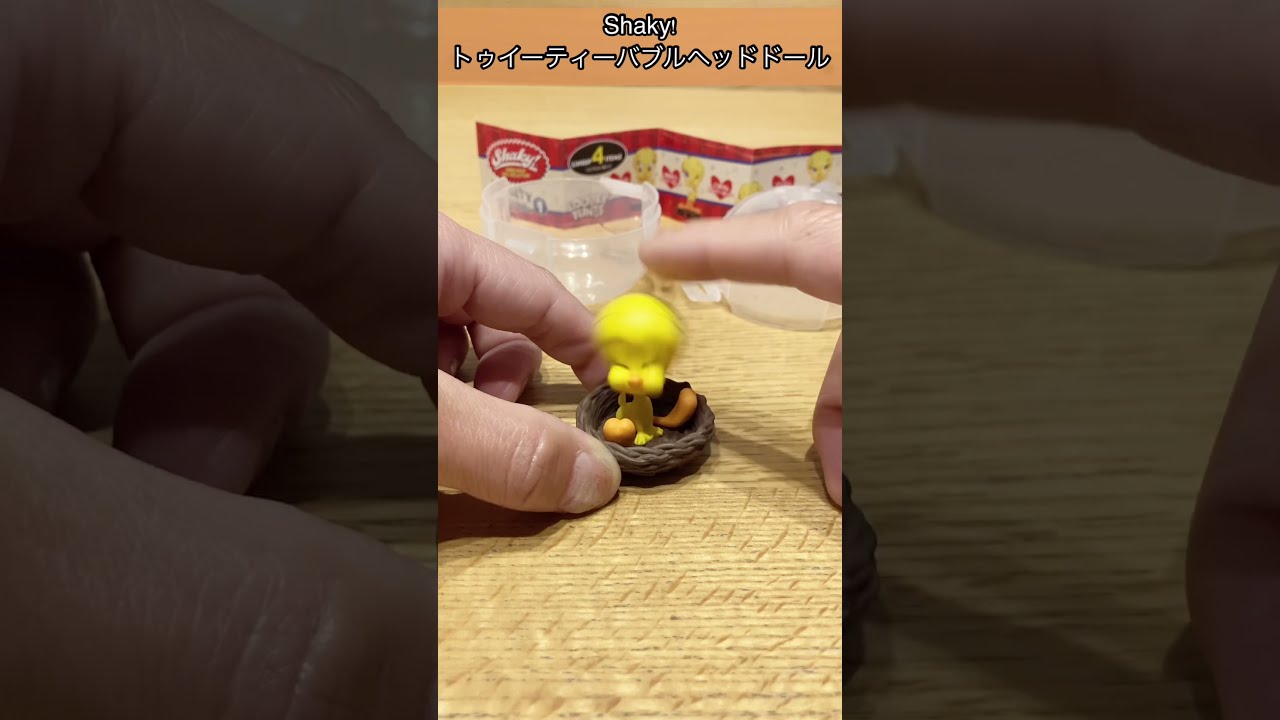 【BOBBLE HEAD】Tweety トゥイ―ティー首振り人形 Opening Japanese Capsule Toy(gashapon) Shaky! Tweety