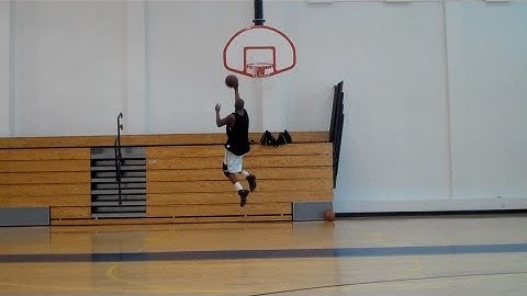 Dre Baldwin: Double In & Out-Cross Drive Layup Pt. 1 | Driving Scoring Drills