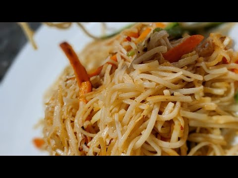 वीडियो: नूडल्स के साथ मीटबॉल