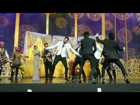 IIFA 2018 All Dance Performances - Ranbir Kapoor Rocks the Stage
