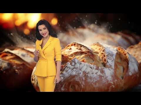 Әйелі кеудесін сипайды