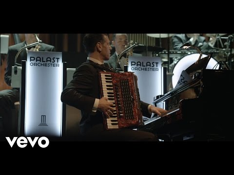 Max Raabe, Palast Orchester - Du passt auf mich auf (Live)