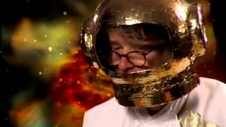 Helge Schneider: Im Weltall braucht man keine Lesebrille