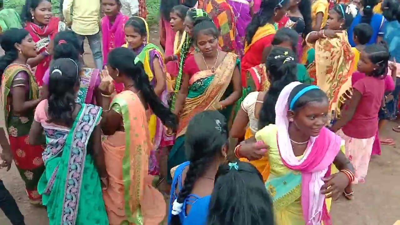 Mal Paharia ka video