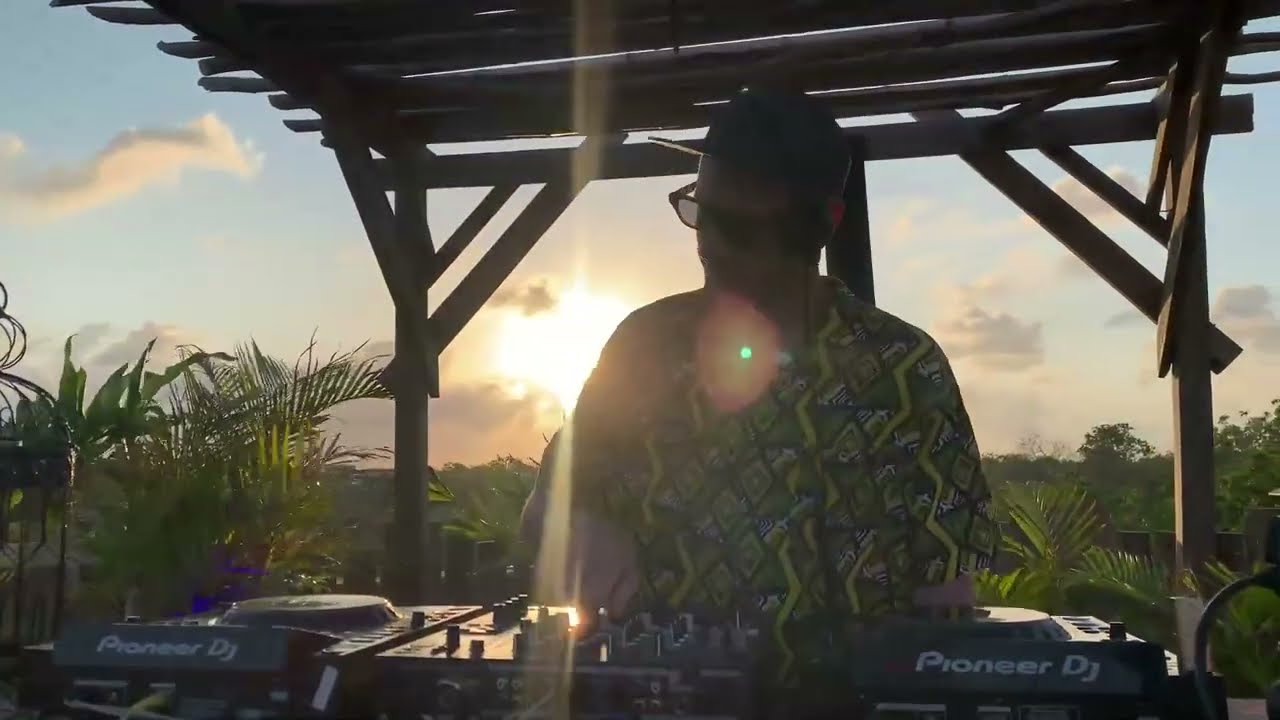 Da Mike | Sunset Session | by @EPHIMERA Tulum