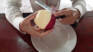 Cách gọt táo nhanh đơn giản ngon mắt mà không bị thâm?