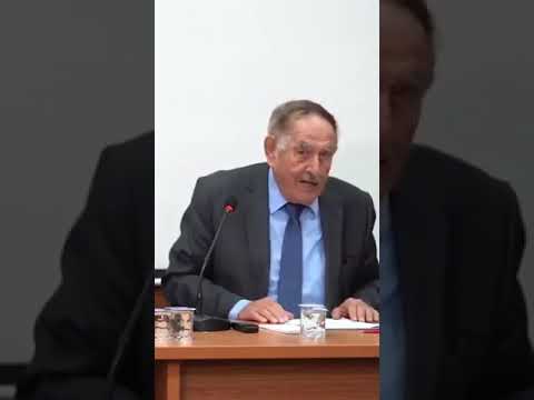 الدكتور بشار عواد معروف