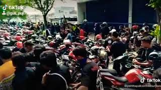 Gus Puji Satrio Mery Andani