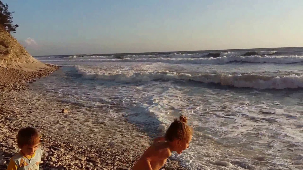 Кемпинг Голубая Бездна, штормовое море - YouTube