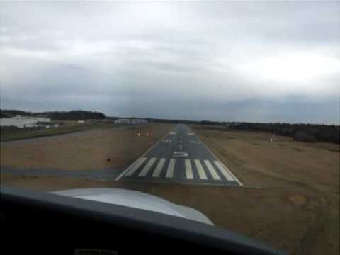 Landing the Diamond DA-40 with Pastor Daren at Monroe