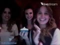 Fragmento del Twitcam antes del Estreno de Miss XV