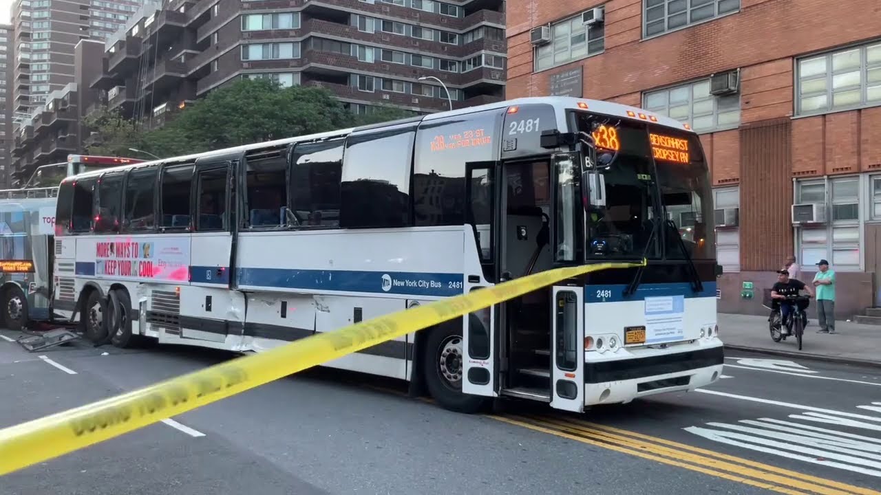 80 Hurt in Tour Bus vs MTA Bus Crash / Video Credit @PassengersUnited ...