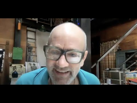 Video: Michael Stipe Net Worth: Wiki, Ndoa, Familia, Harusi, Mshahara, Ndugu