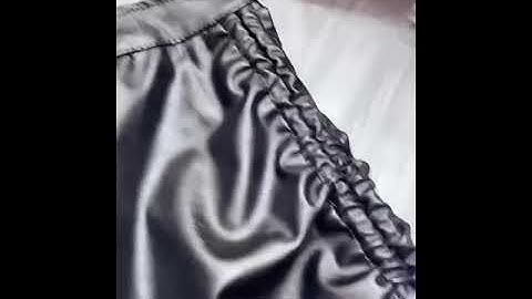 Chân váy rút dây 2 bên chất da. Free size chỉ 79k