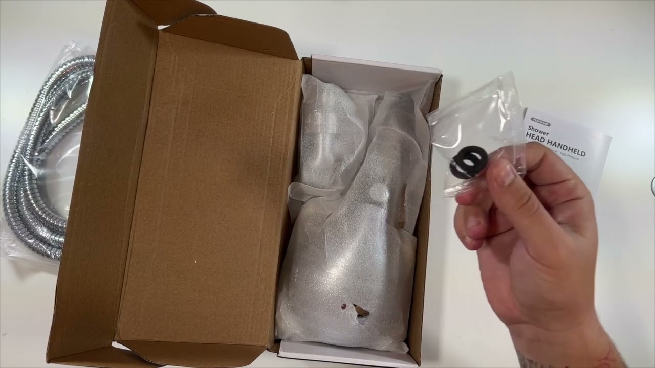 Funwind Handheld Shower Head Unboxing