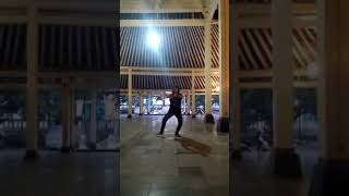 Tutorial Tari Wira Pertiwi Kagama Beksan Surakarta