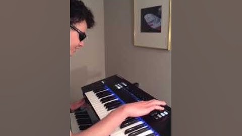 Native Instruments Komplete10 Demo Accessibility [for blind musicians].