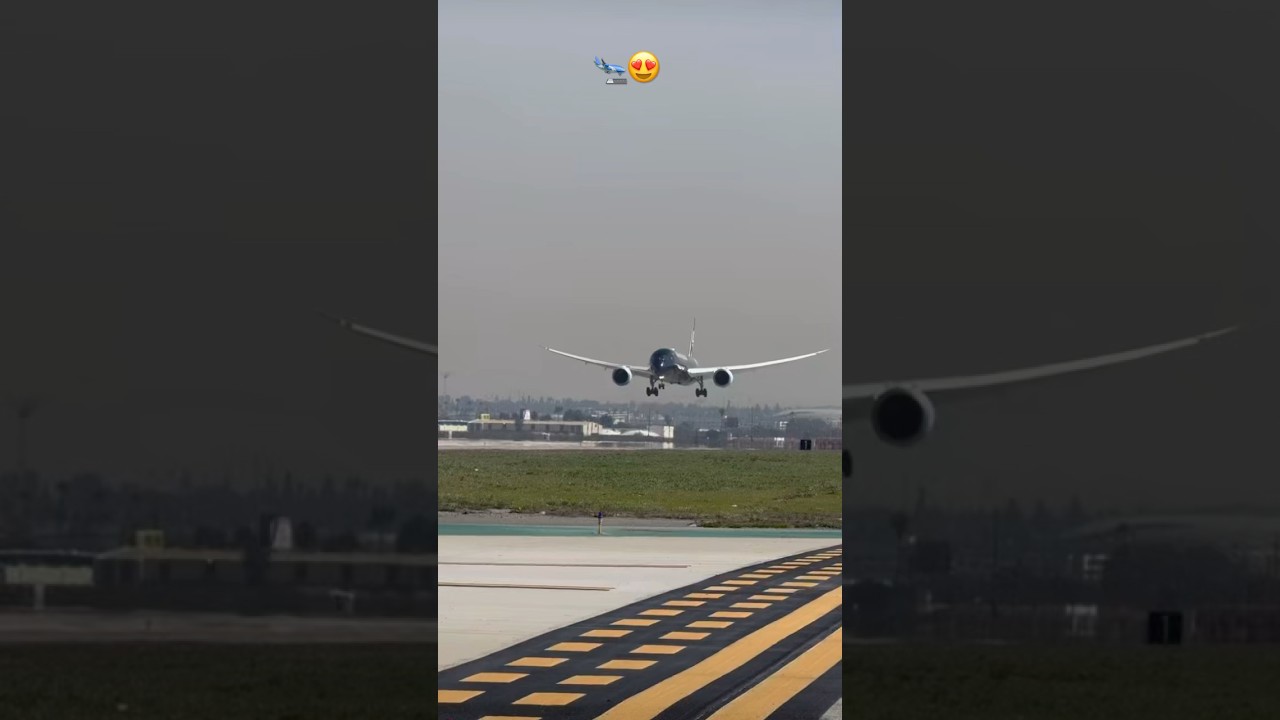 The best place to watch these airplane land 😍✈️ #aviation #planespotting #avgeek