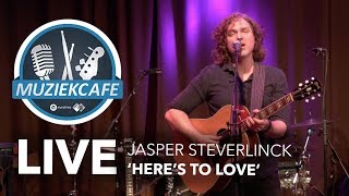 Video thumbnail of "Jasper Steverlinck - 'Here's To Love' live bij Muziekcafé"