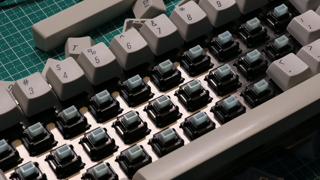 SMK Gen 2 with AEK keycaps typing sound - YouTube