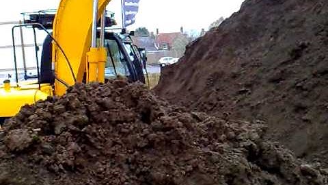 JCB JS130 Auto Shifting Topsoil