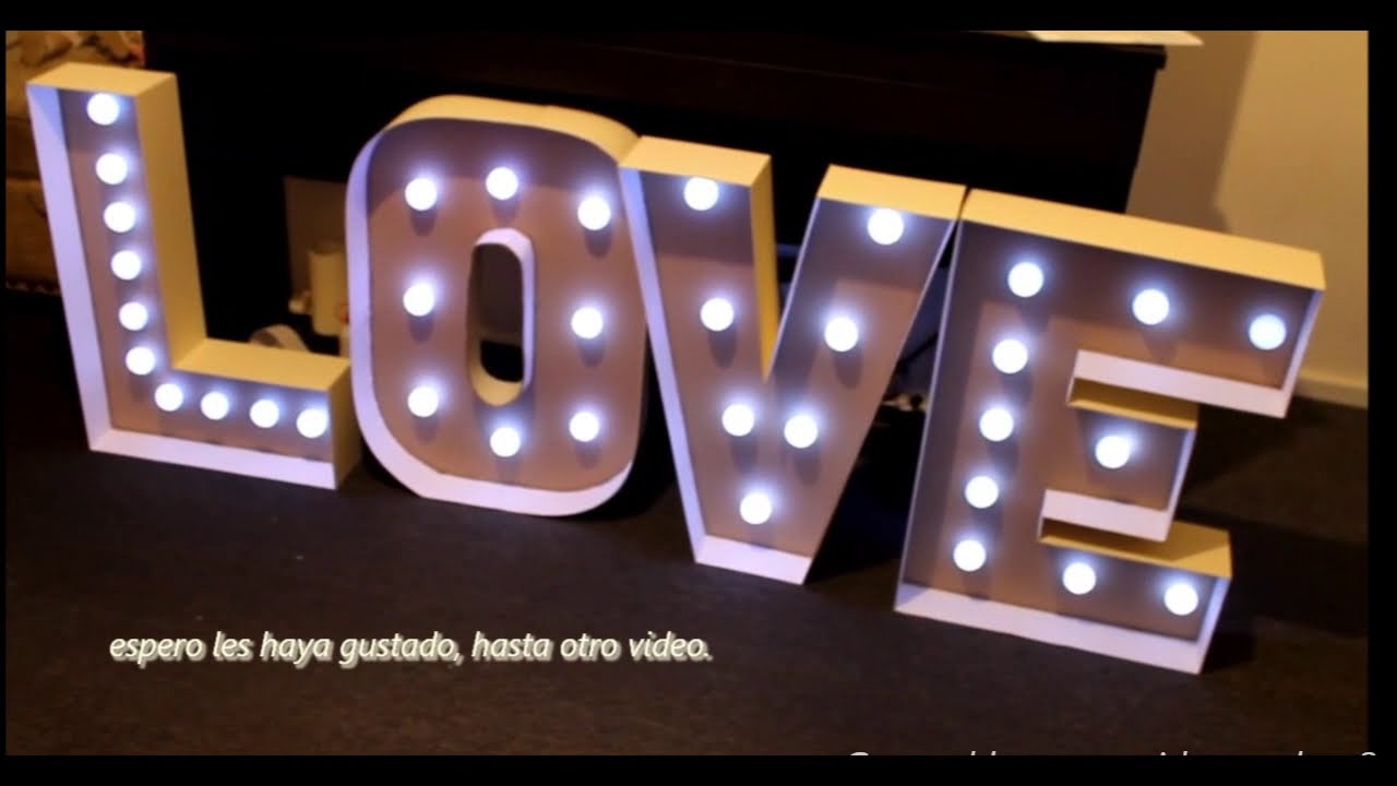 Letras en 3D con luz 