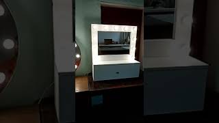 Настенное зеркало с лампами с выдвижным ящиком