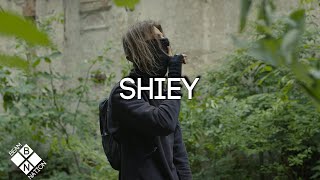 shiey - shining (lyrics video)