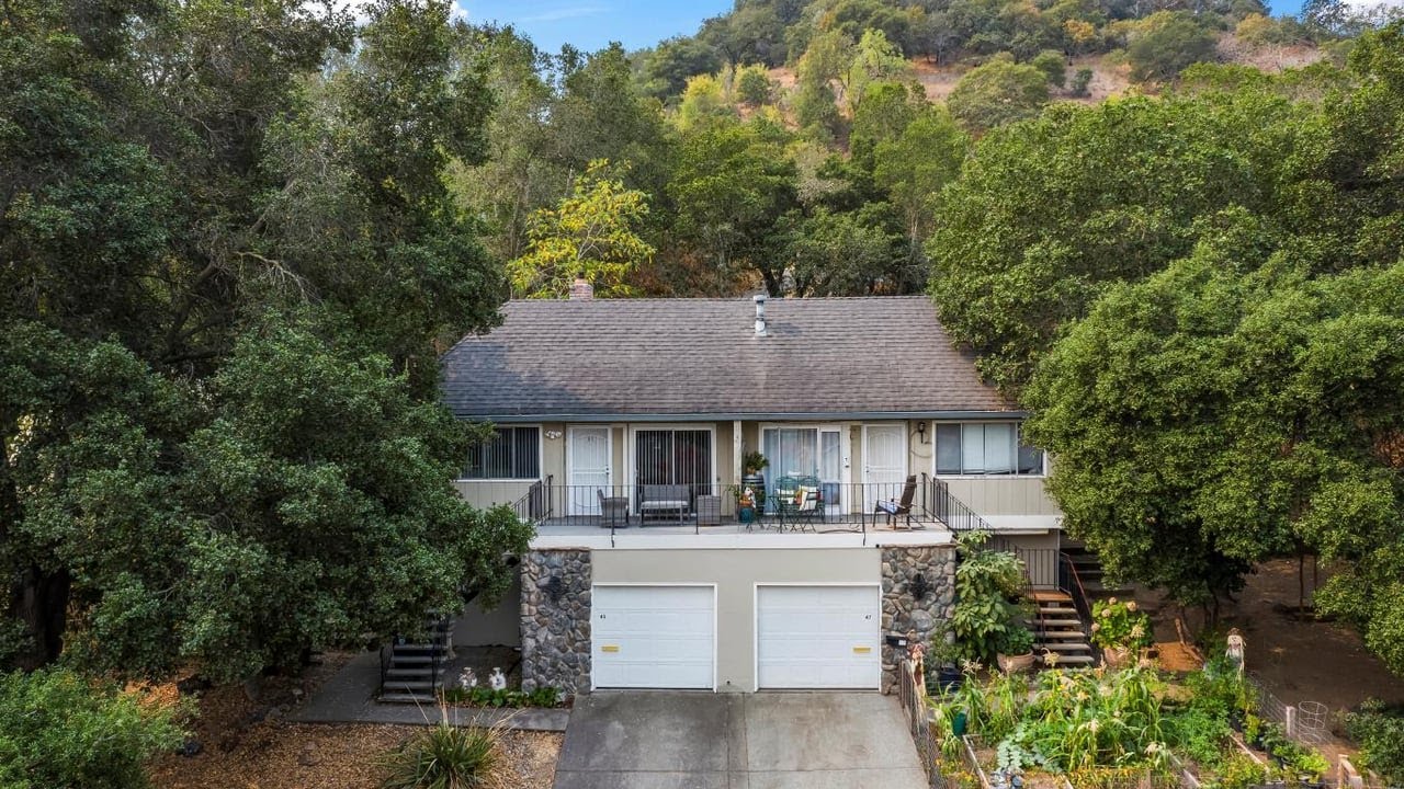 45 Griggs Ln, Napa, CA