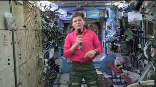 Space Station Commander Discusses Her Record Flight with the Media