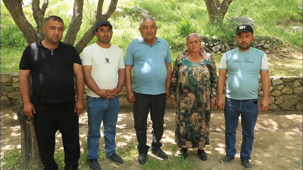 Зодрӯз муборак Яхши бобо, табрик дар боғҳои зебои Оқсой