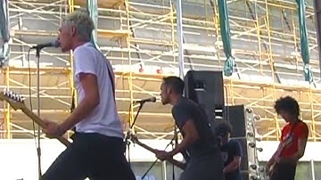 Allister - Somewhere on Fullerton ( Live at Warped Tour 2002 )