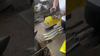 #Handforging#Intangible Cultural Heritage#yutubeshorts #kitchen #khanjarknife