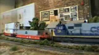 CSX intermodal in HO Scale