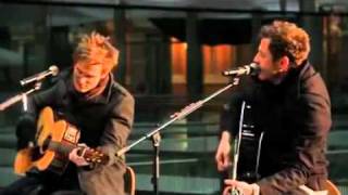 Video thumbnail of "McFly - the heart never lies (acoustic)"