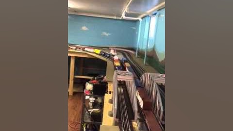 O gauge layout with two loops finally running