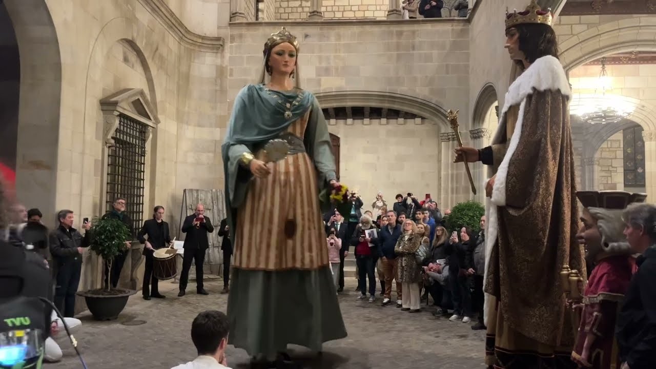 Ball dels Gegants de la Ciutat - Bicentenari dels Tres Tombs - 11/01/2025