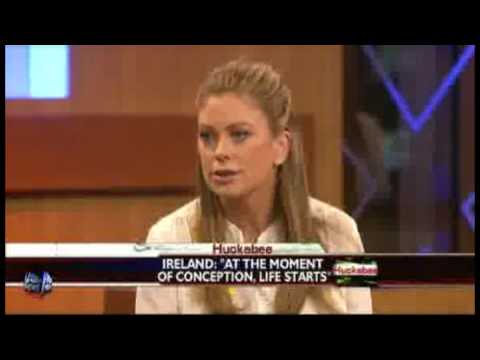 Supermodel Kathy Ireland tells Mike Huckabee why s...