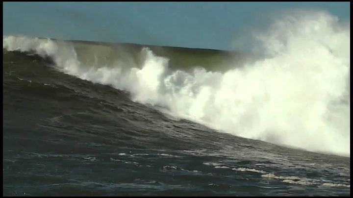 Ben Wilkinson at Maverick's - XXL Verizon Wipeout ...