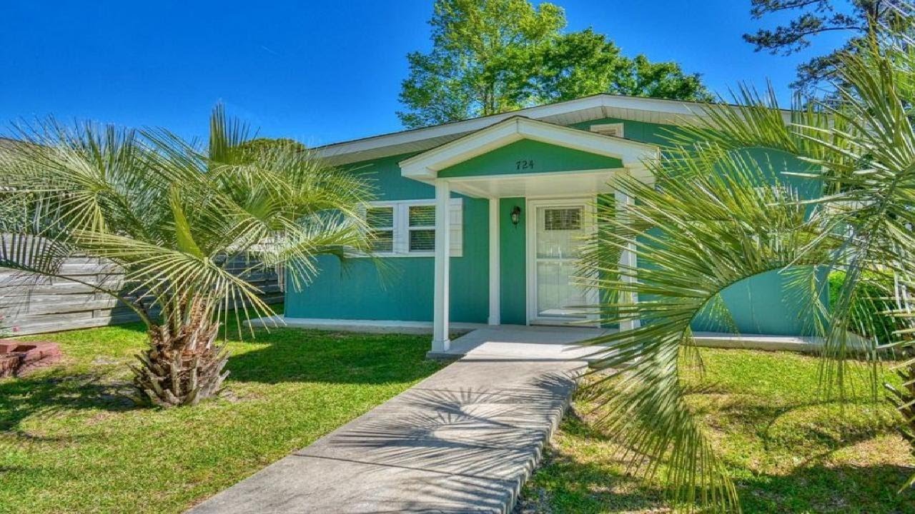 724 4th Ave S, Surfside Beach, SC Presented by Watermark Real Estate