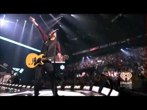 Green Day (Live) @ 2012 iHeartRadio Part 1